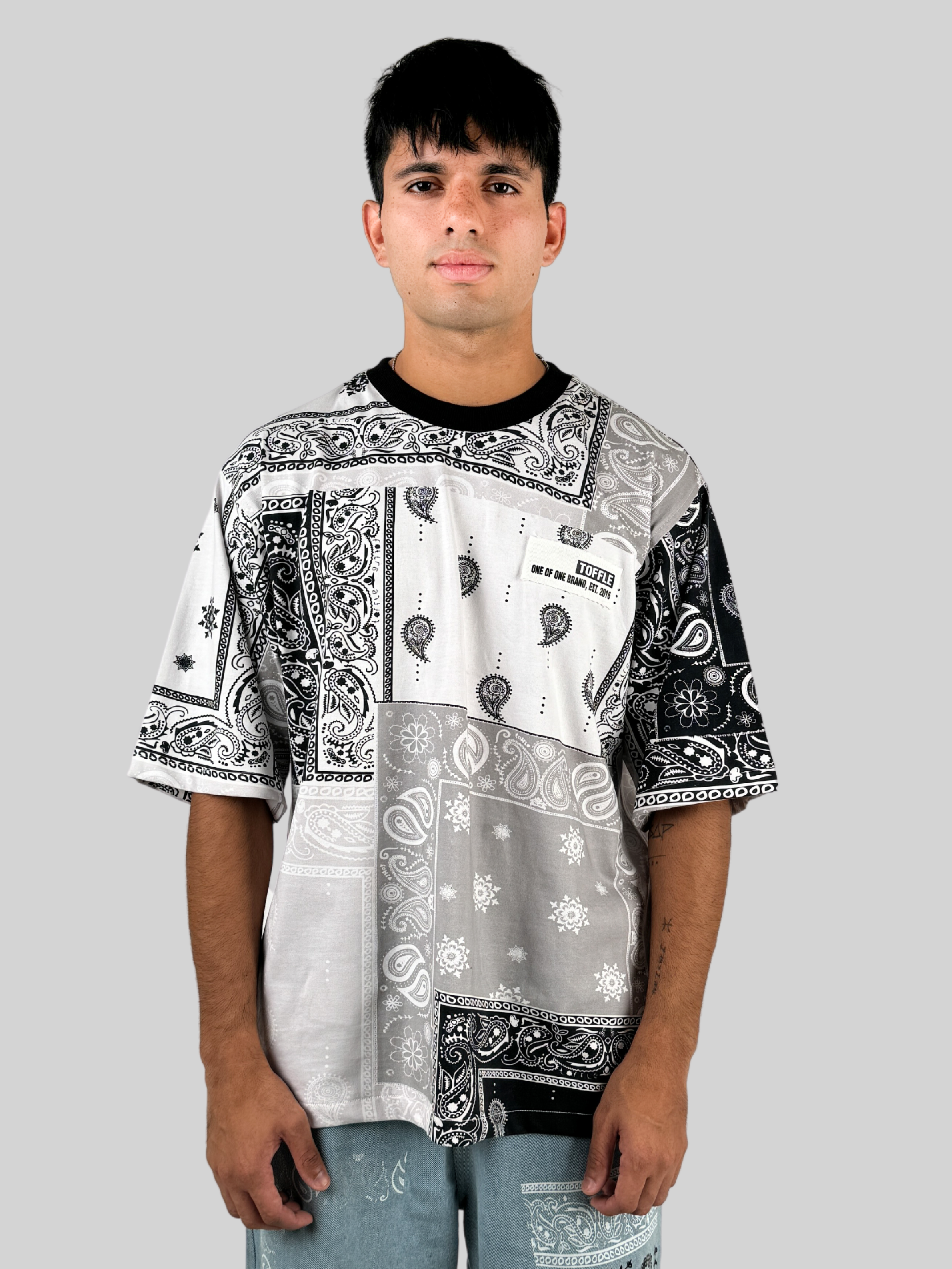 Paisley Black T-shirt