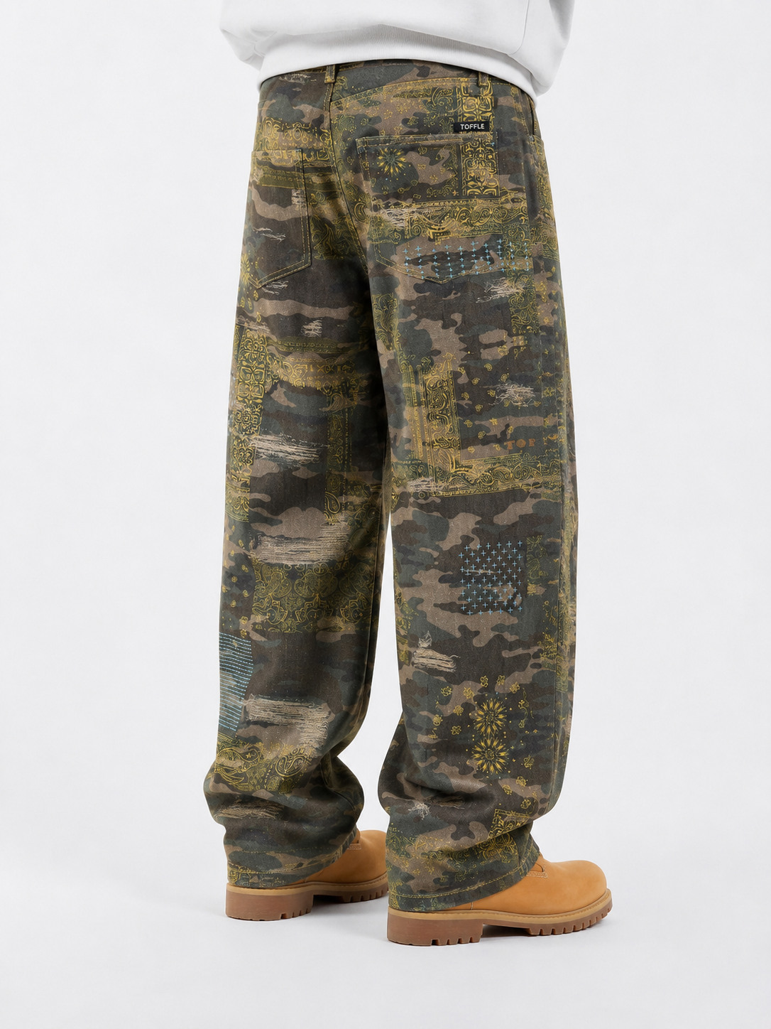 Camo-Paisley Jeans